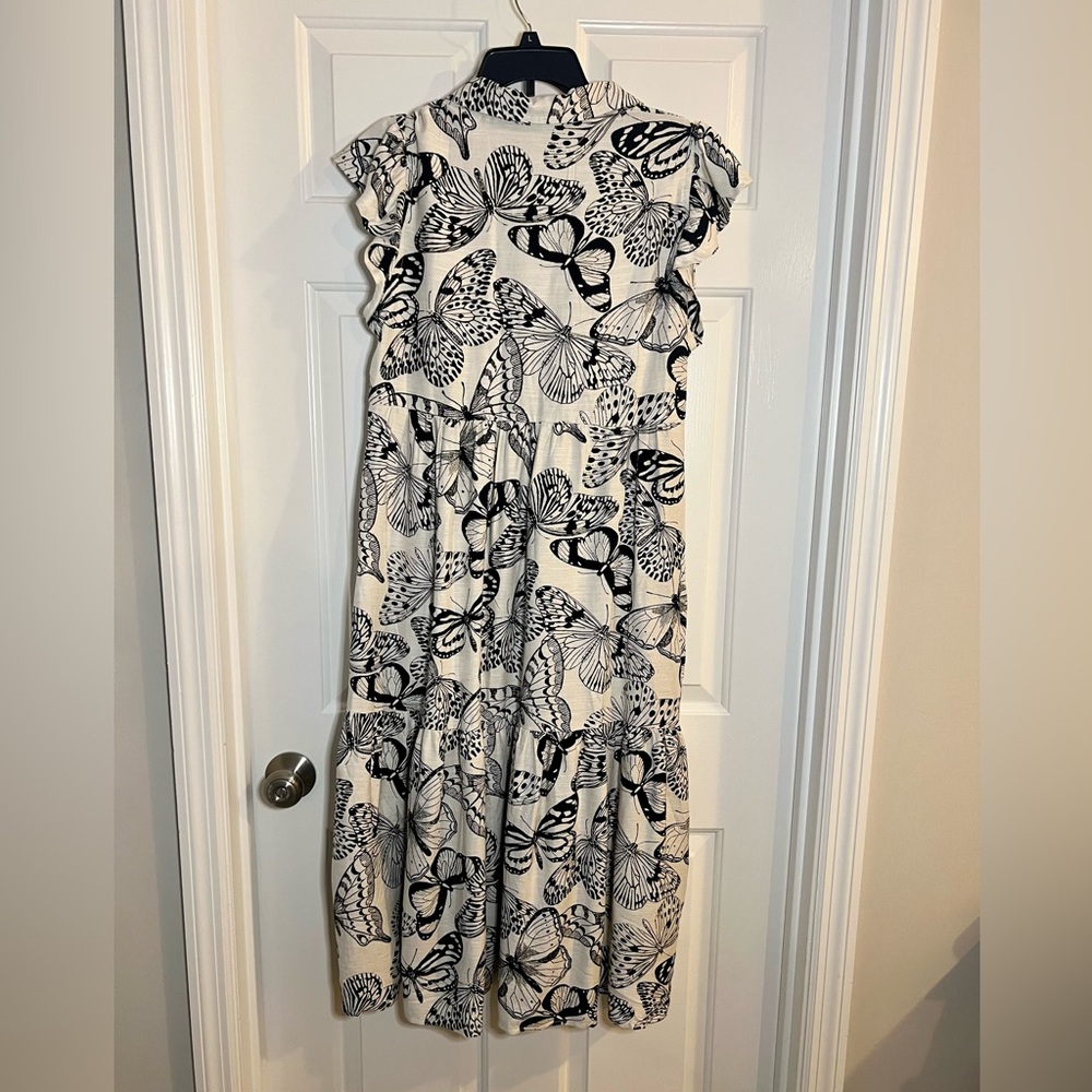Jane and Delancey Monochrome Butterfly Midi Dress with Pockets! - Picture 4 of 5